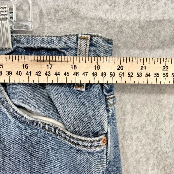 Levi's 505 Straight Leg Jeans Mens Size 42 x 32 Medium Wash Regular Fit Vintage - Picture 4 of 10